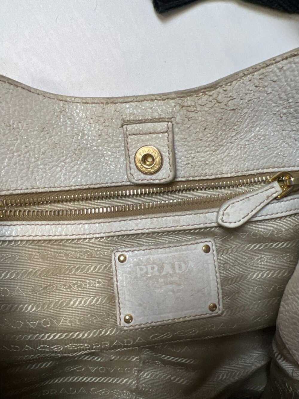 Prada Women White Vitello Daino Pebbled Leather Tote Bag Gold Hardware Large - Picture 14 of 16
